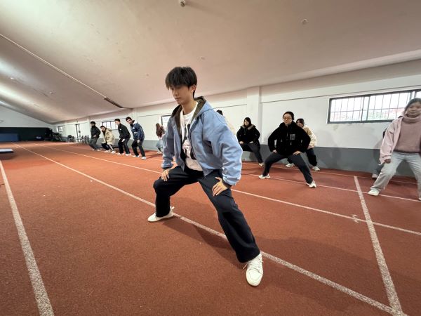 黑白体育安全通道