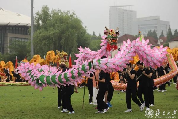 黑白体育安全通道