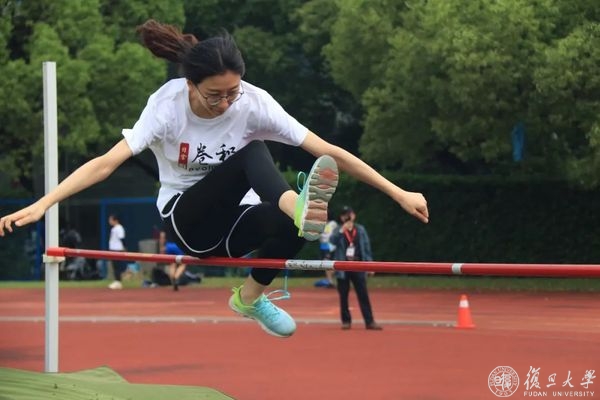 黑白体育赛事资讯平台