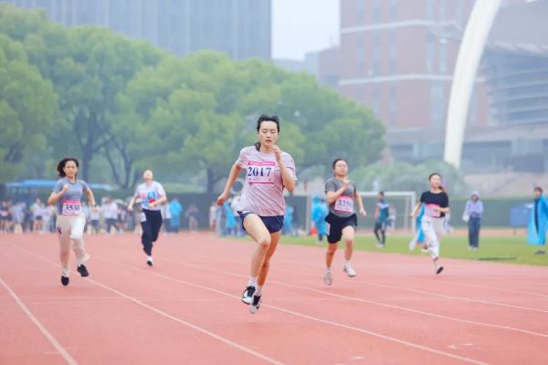 黑白体育指定通道
