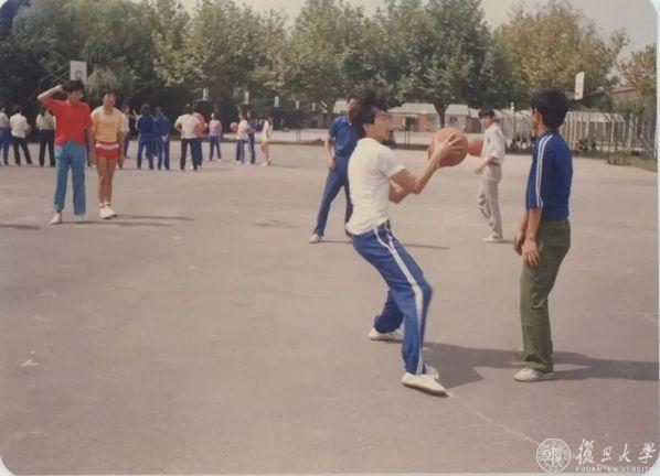 黑白体育平台